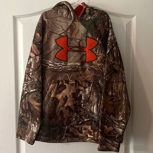 Under Armor camo with orange hoodie boys size large